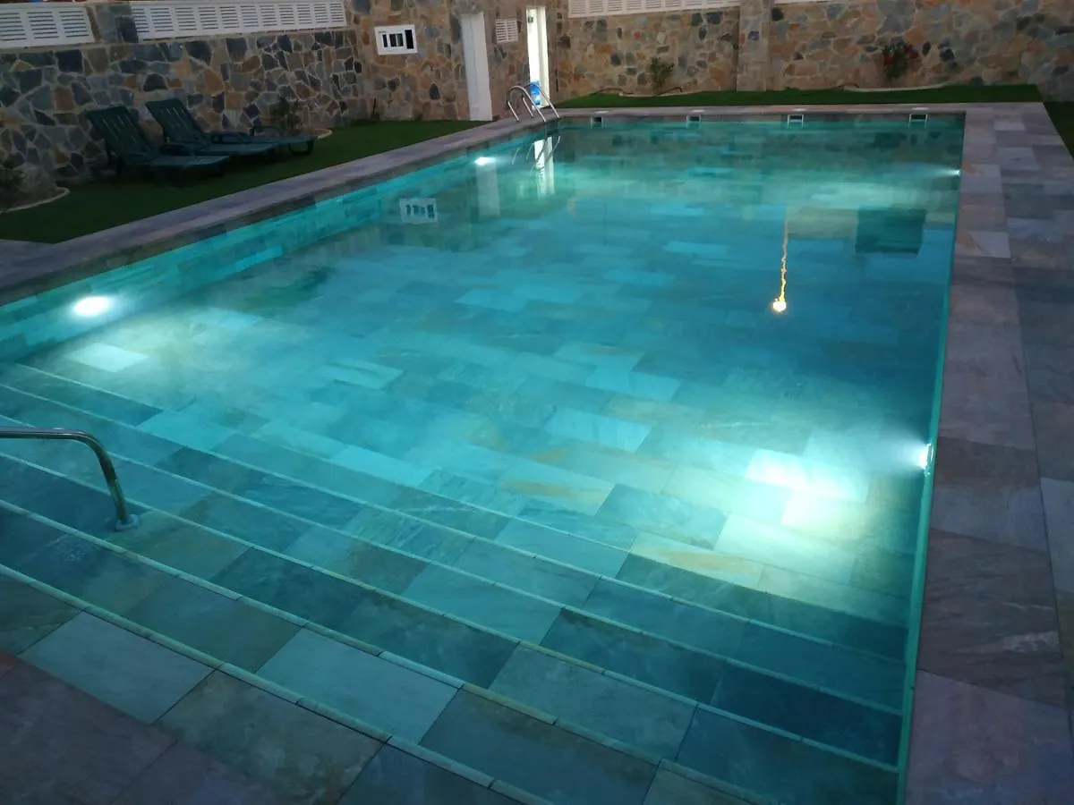 Roquetas De Mar Urbanisation Villa With Pool 3Rd Line Beach 0*, Ροκέτας ντε Μαρ Ισπανία